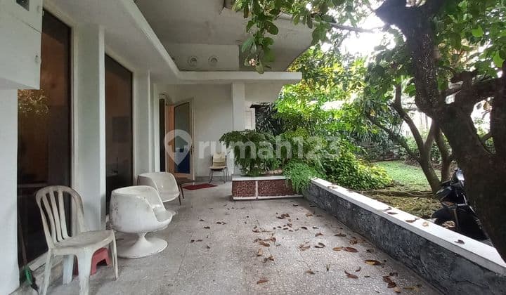 Beautiful 2-Story House in Kebayoran Baru, South Jakarta