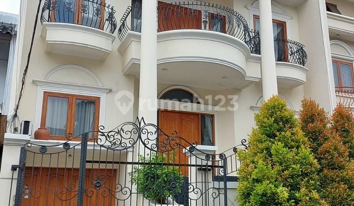 Di Jual Rumah Cantik Kelapa Cengkir Barat - Kelapa Gading