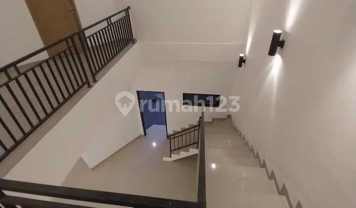 Dijual Town House Cempaka Putih, Jkt Pusat