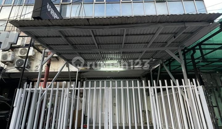 Dijual Ruko Strategis Menteng