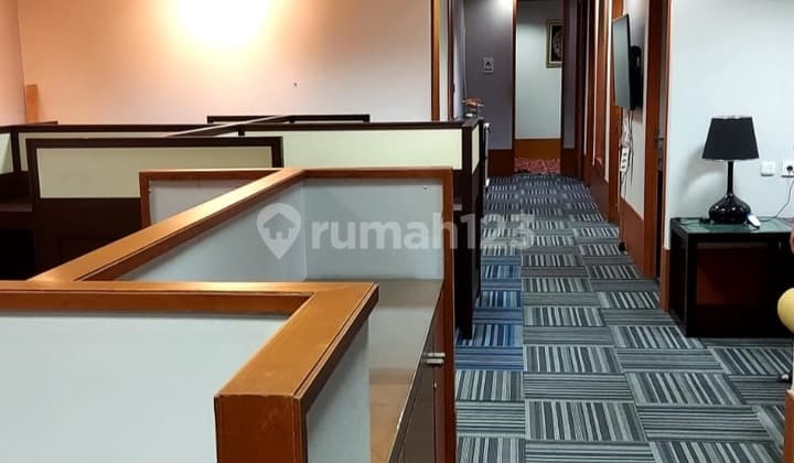 Sewa Kantor Full Furnished di Sudirman