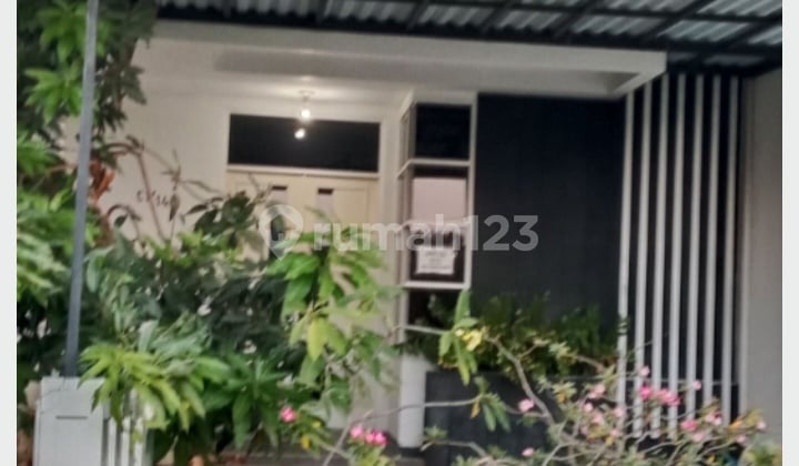 Rumah Minimalis Modern Royal Residence 2 Lantai