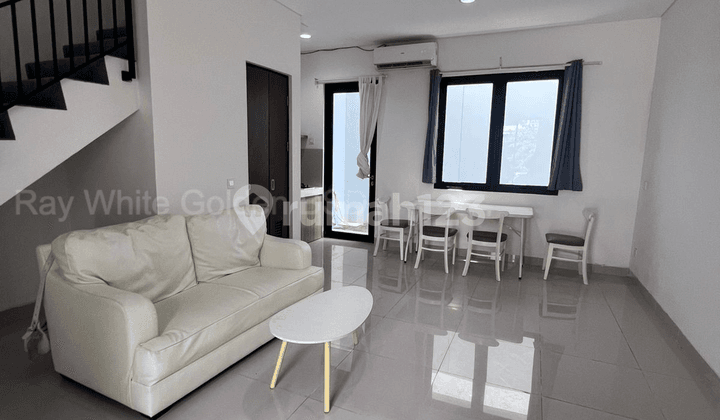 Disewa Rumah Strategis Dekat Jalan Toll Semi Furnished Provence Suites Bsd
