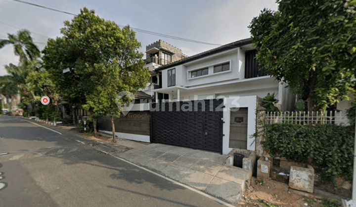 Strategic Luxury House Near Pondok Indah, South Jakarta