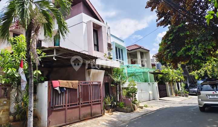 Rumah Bagus dan Strategis 2 Lantai di Cakung Jakarta Timur - Cash Only