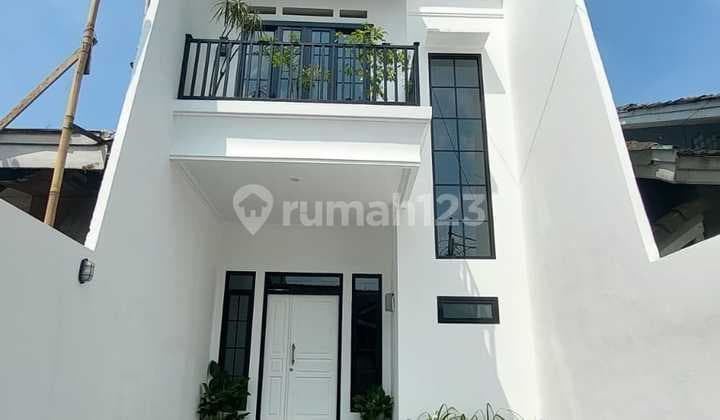 Sold: House with En-Suite Bathroom, One Gate System, Cinere