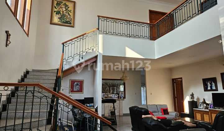 Di Jual Rumah 2 Lantai SHM Menteng Jakpus