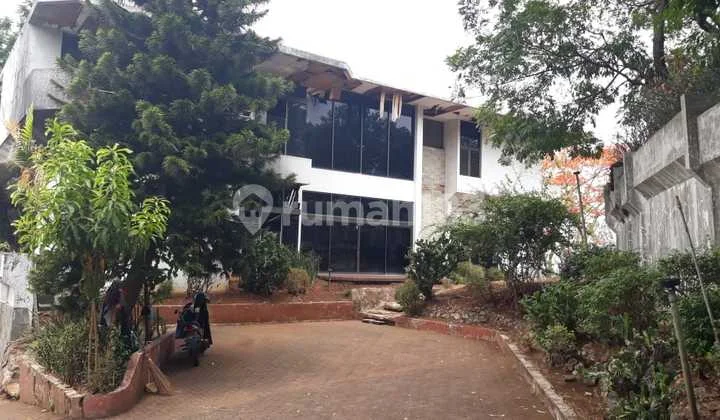 Bangunan Lama Hitung Tanah di Jalan Wungkal Bangunan Lama Hitung Tanah di Jalan Wungkal