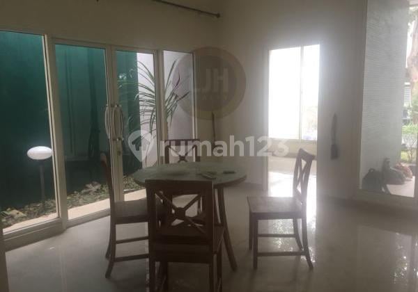 Ready-to-occupy home in Graha Candi Golf