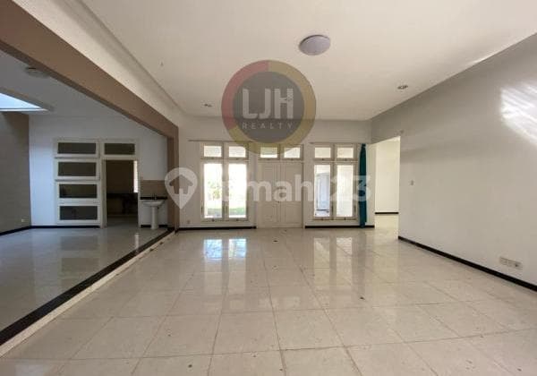 Ready-to-occupy house in Taman Maluku