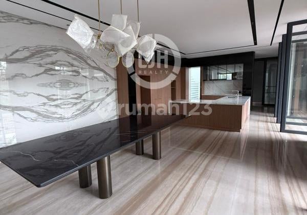 Rumah mewah di jalan Telaga Bodas