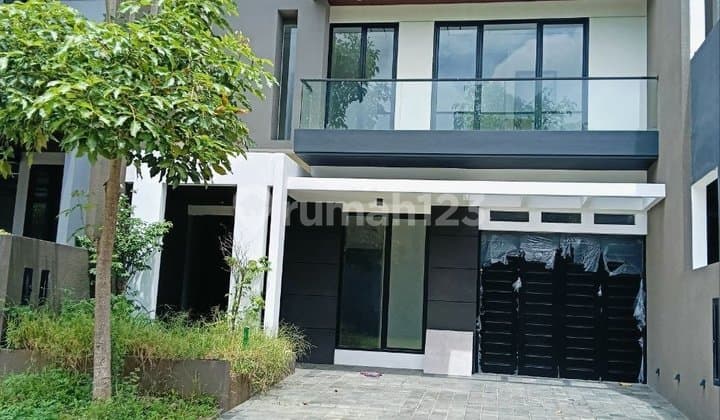 Rumah Baru Premium Citraland Surabaya