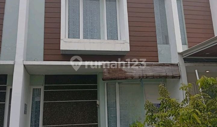 Lelang Rumah 2 Lantai Jade Hamlet Menganti - Gresik