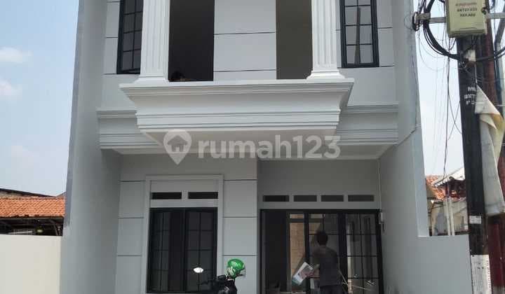 Townhouse 1M Berlokasi di Segitiga Emas Margonda Depok
