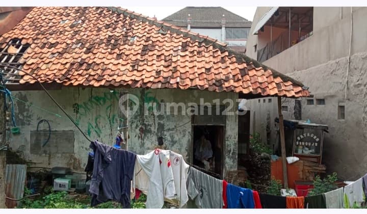 Old House, Land Only for Sale, 2.7 Billion in Balimester Jatinegara, East Jakarta