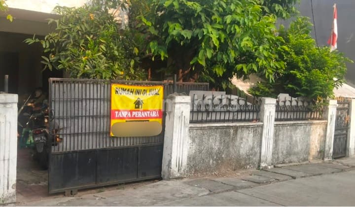 Rumah Second , 1,65 M di Prumnas Klender Jakarta Timur
