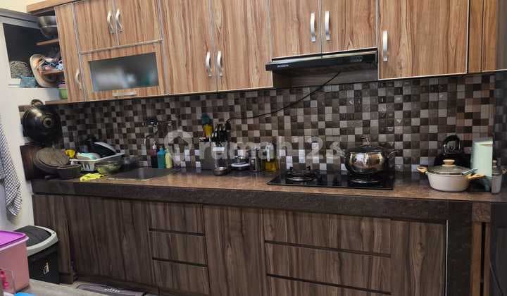 Dijual Rumah di Green Lake City Sudah Renov