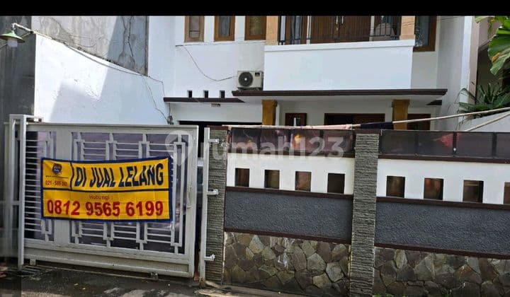 Bidang Tanah Luas 188 M² Berikut Bangunan di Kemang Timur