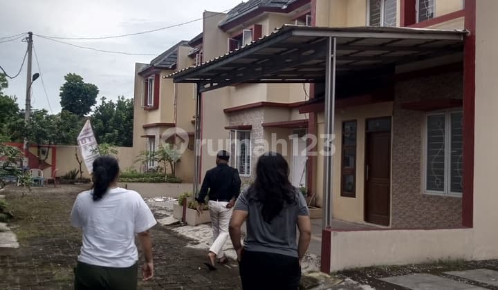 2Lantai Posisi Tanah Hook Sertifikat Hak Milik