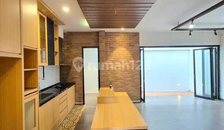 Modern Home with Contemporary Touches Ready to Occupy in the Favorite Bintaro Cluster (694)