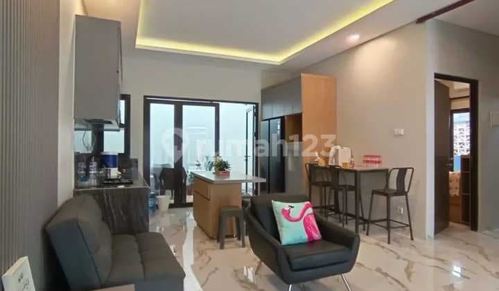 Rumah Bagus Modern di Wilayah Strategis Ciputat Timur