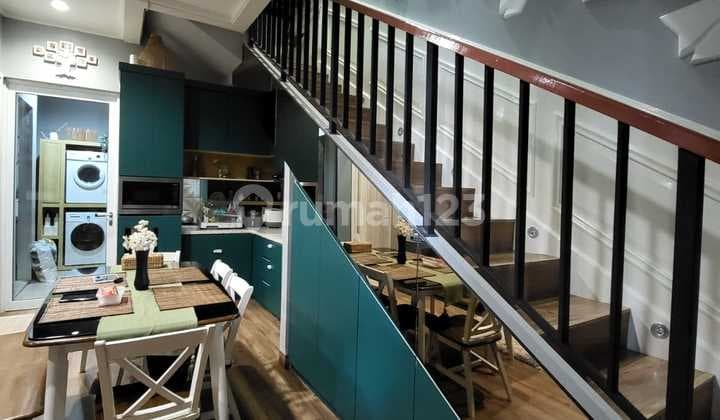 Rumah Cantik di Cluster Nyaman Bintaro Sektor 9. Strategis dan Friendly