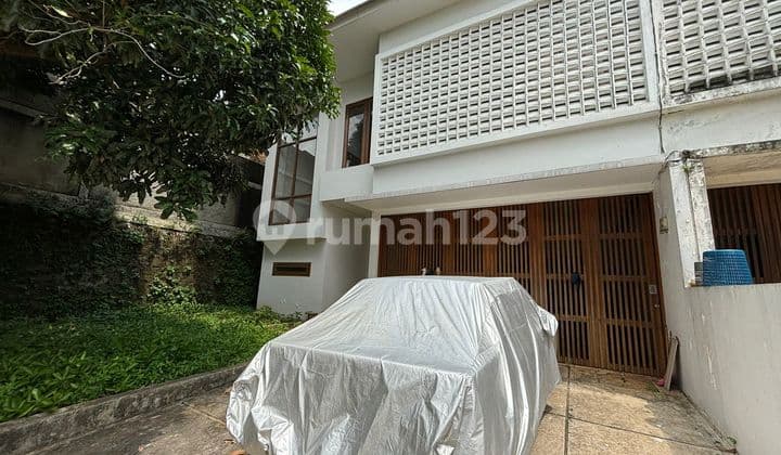 (929) Rumah Luas dan Bagus Dgn Harga Sangat Menarik di Bintaro