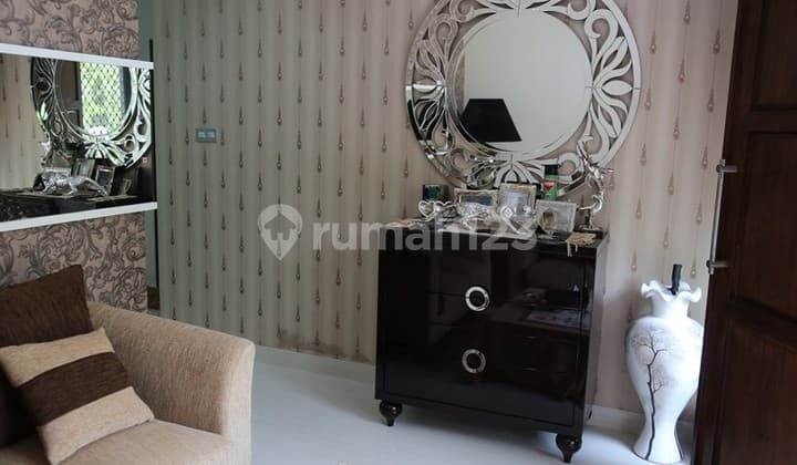(Sp 1065) Rumah Bagus Nyaman dan Luas di Bintaro Sektor 7. Sangat Strategis.