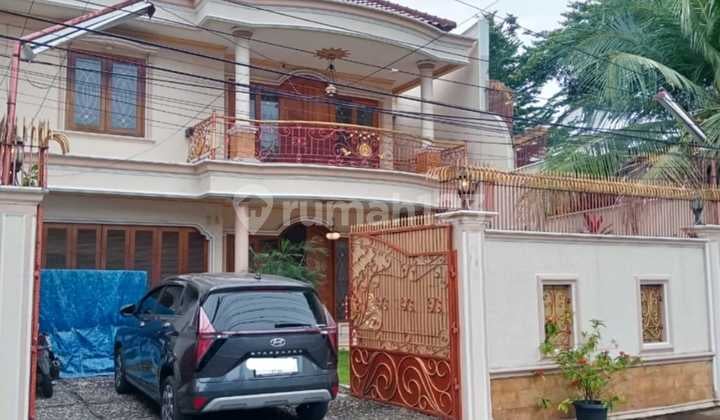 Rumah Mewah Lokasi Strategis Bintaro Jaksel Halaman Belakang Luas