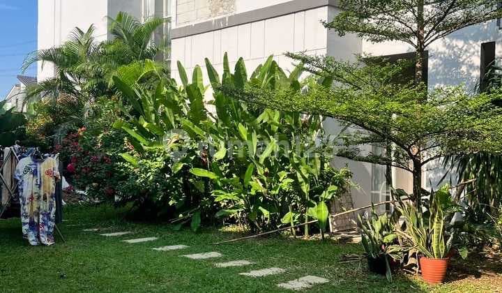 Kebayoran Village Bintaro Rumah 2 Lantai Cantik Cluster Premium