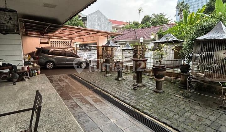 Nice House in South Jakarta Within a Complex