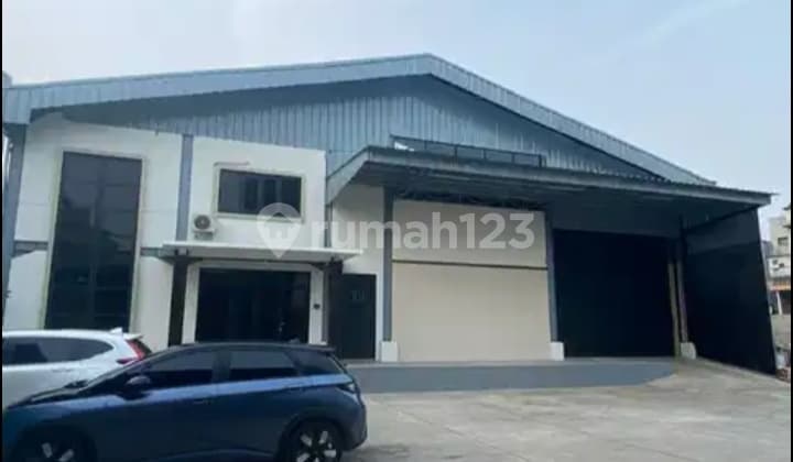 Gudang Siap Pakai di Depok Strategis Pinggir Jalan. 0229