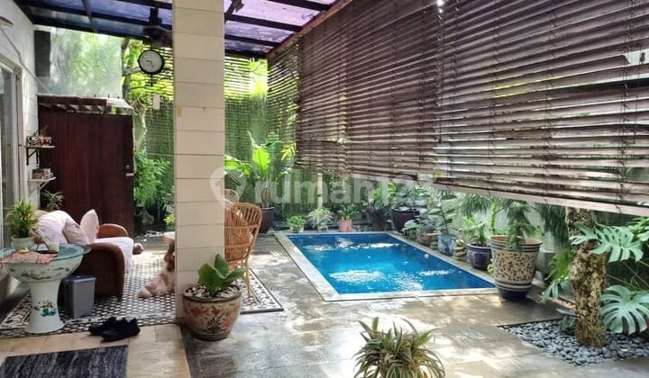 Rumah di Kebayoran Heights Bintaro Ada Kolam Renang. 1008