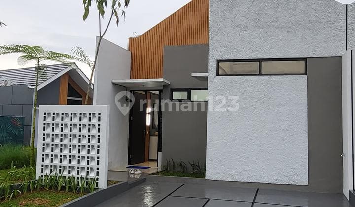 10 Menit ke Stasiun Lebar Jalan 2 Mobil Ready