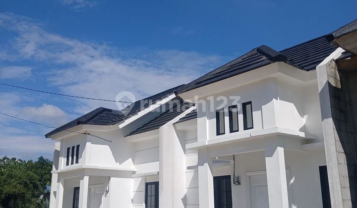 1 Lantai Eropa Klasik Ready Siap Huni Dekat Transjakarta