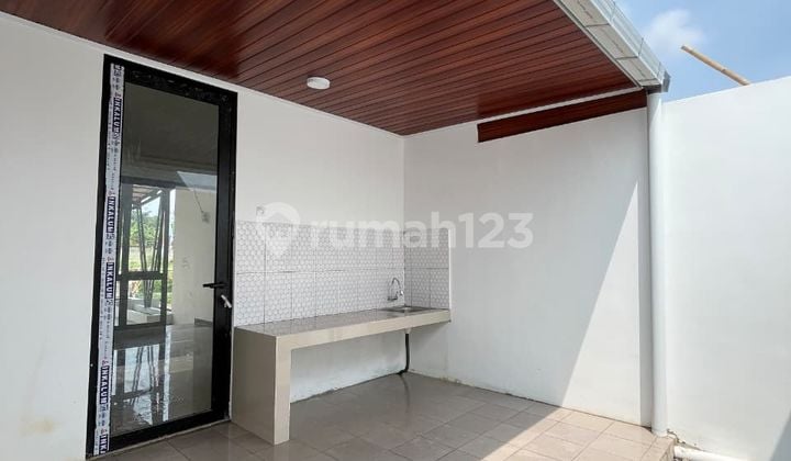 Rumah 2 Lantai Tanpa DP Lebar Jalan 2 Mobil SHM