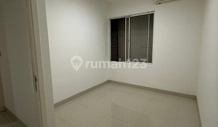 For Rent: Green Lake Ready-to-Occupy House, 3 Bedrooms Inside a Tidily Arranged House Cluster.