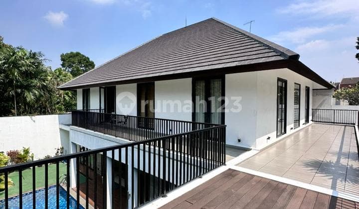 Exclusive House for Sale in Kemang, South Jakarta