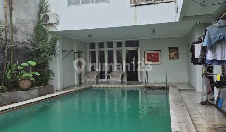 Dijual Cepat Rumah Bangka Raya. Area Komersil Pinggir Jalan Raya