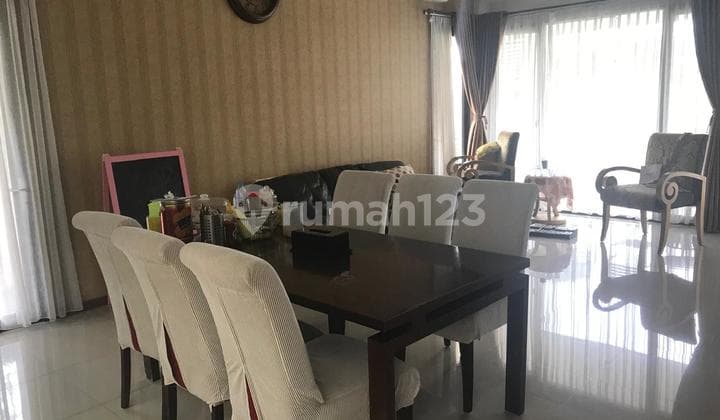 Rumah 5 Kamar Tidur Posisi Hook Luas 201 Meter Pesanggrahan Bintaro