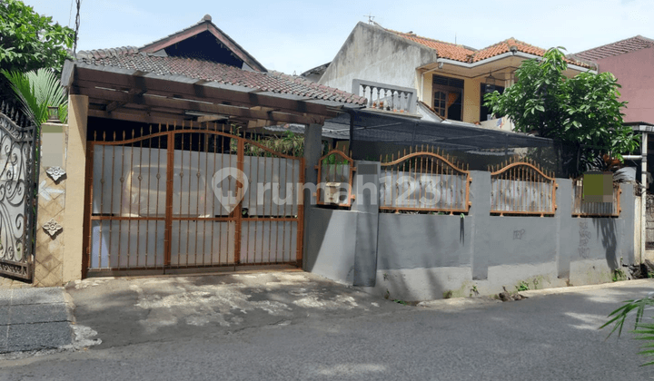 Rumah dengan Furniture Lengkap 1 Lantai di Kebayoran Baru Jaksel
