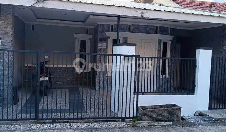 Disewakan Rumah 2 Lantai di Tytyan Kencana Bekasi*