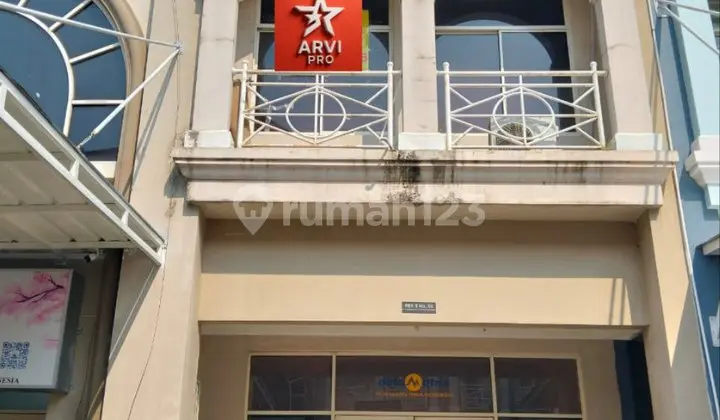 Dijual Ruko2.5 Lantai di Kawasan Sentra Komersil Galaxi Jakasetoa Bekasi