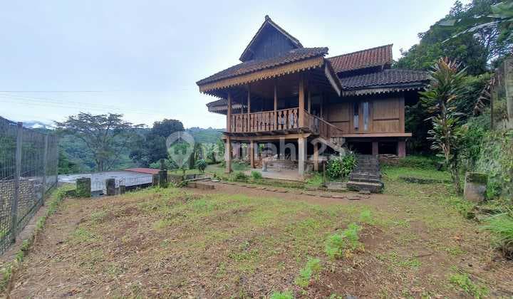 Vila di Megamendung Puncak View Pegunungan yang Sejuk Vila