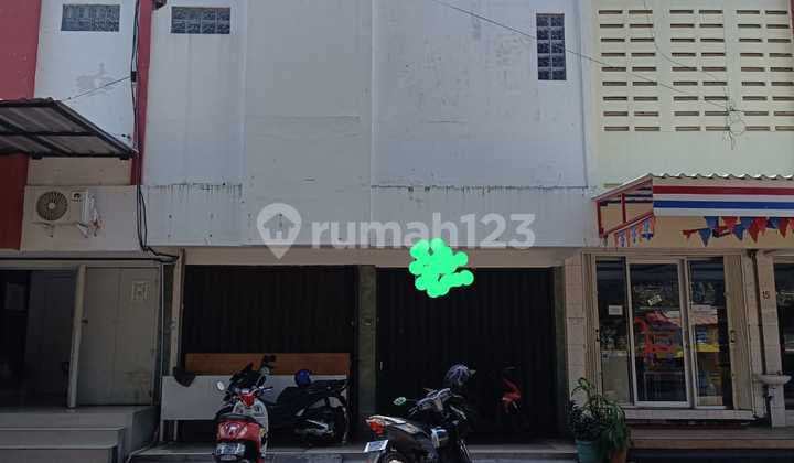 Pulomas Shopping Arcade