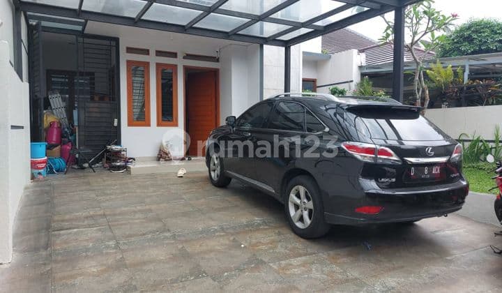 Di Jual Cepat / Bu Rumah Setrawangi Bandung, Harga Sangat Menarik Jarang Ada! 5 Kamar Tidur, 4 Kamar Mandi