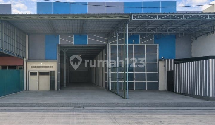 Gudang 3 Lantai + Lift Barang - Central Cakung