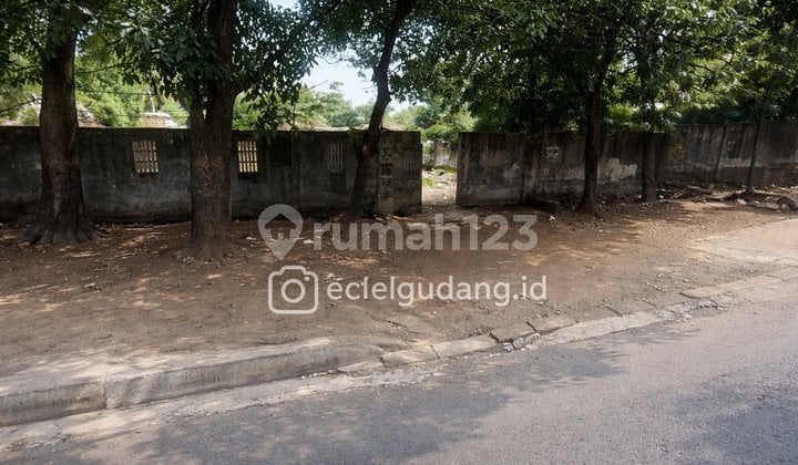 Lahan Kotak bisa Bangun Gedung 16 Lantai di Tb Simatupang
