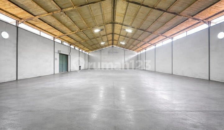 Gudang 1000 M2 Baru Kosong! Siap Cari Penyewa Jangka Panjang