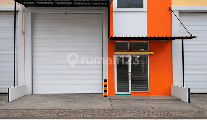 Gudang Siap Pakai di Bizpark Cakung- Office Renov Full Bangunan